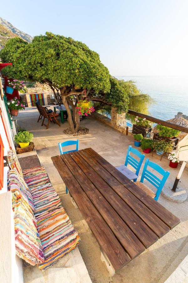 Ikarian Endless Blue Guest House Kouniadi Exterior photo